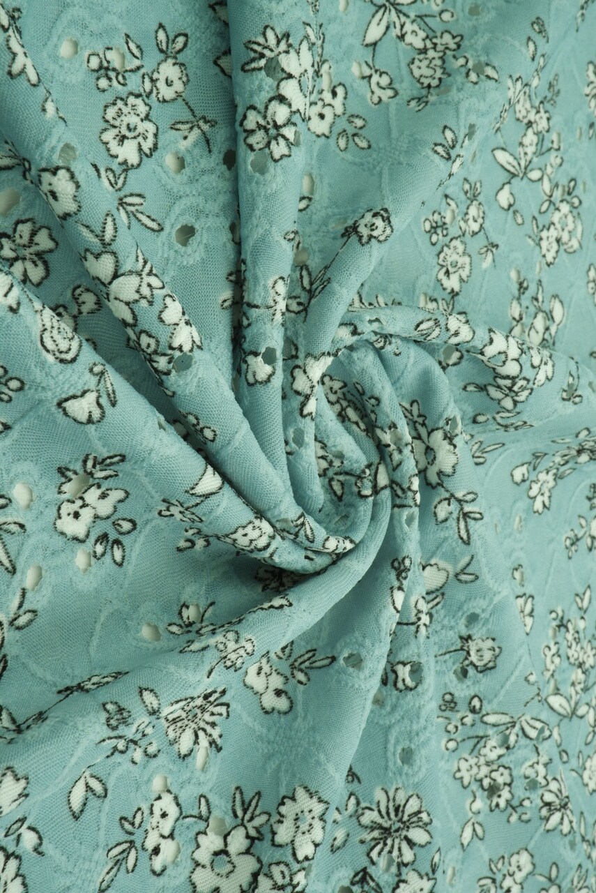 1 Yard Jacquard Eyelet Floral Knit Stretch Fabric 58/60″ Wide